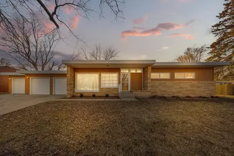 816 2nd St SE, Waseca, MN 56093