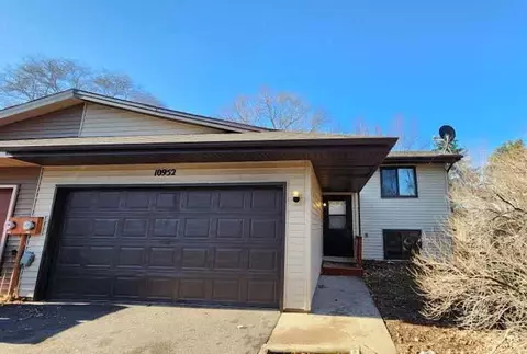 10952 Swallow St NW, Coon Rapids, MN 55433