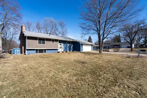 1710 Chatham Ter, New Brighton, MN 55112