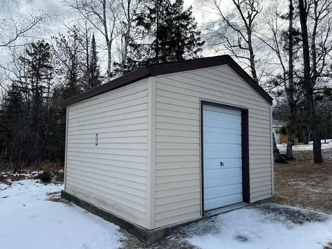 Exterior - 638 E Boundary St, Ely, MN 55731 photo 2 of 6