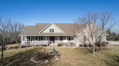 25712 605th St, Theilman, MN 55945