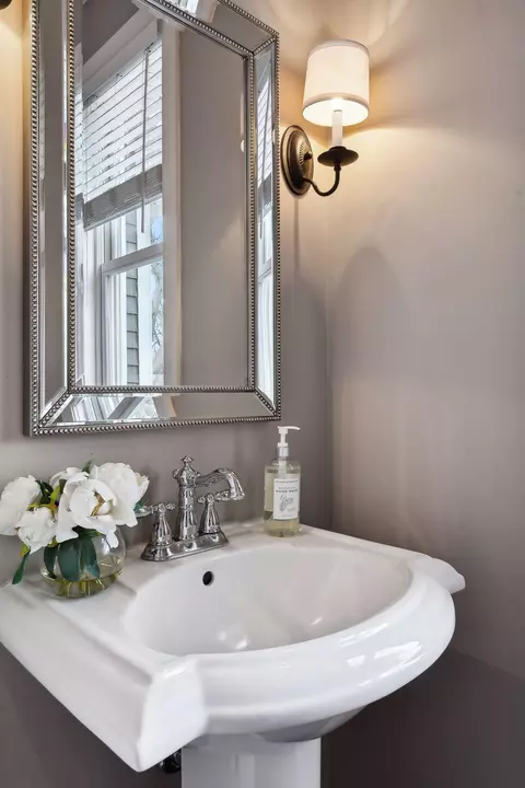 Bath - 6348 Aster Trl, Excelsior, MN 55331 photo 1 of 5