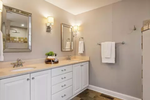Bath - 6348 Aster Trl, Excelsior, MN 55331 photo 2 of 5
