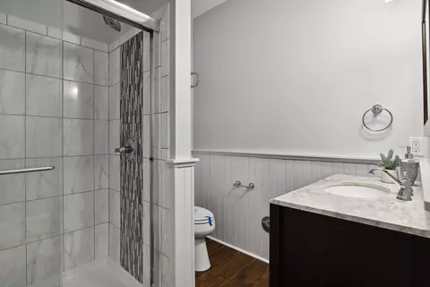 Bath - 6348 Aster Trl, Excelsior, MN 55331 photo 5 of 5