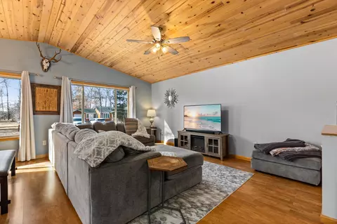 Living - 20584 Donaldson Rd, Brainerd, MN 56401 photo 2 of 4