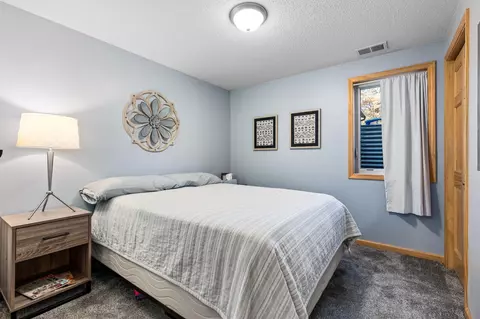 Bedroom - 20584 Donaldson Rd, Brainerd, MN 56401 photo 5 of 8
