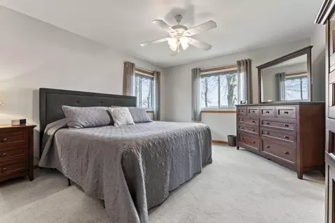 Bedroom - 17201 Hall Ave, Nerstrand, MN 55053 photo 3 of 7