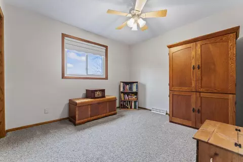 Bedroom - 17201 Hall Ave, Nerstrand, MN 55053 photo 6 of 7