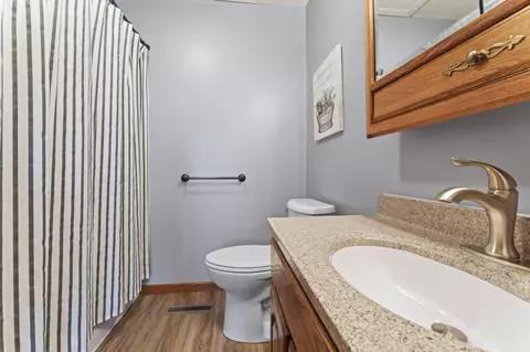Bath - 17201 Hall Ave, Nerstrand, MN 55053 photo 3 of 3