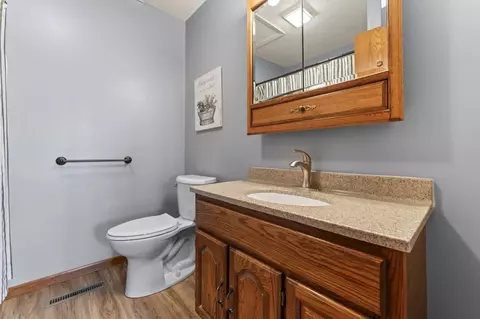 Bath - 17201 Hall Ave, Nerstrand, MN 55053 photo 2 of 3