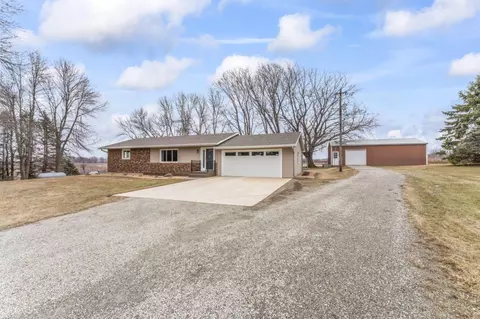 Exterior - 17201 Hall Ave, Nerstrand, MN 55053 photo 6 of 14