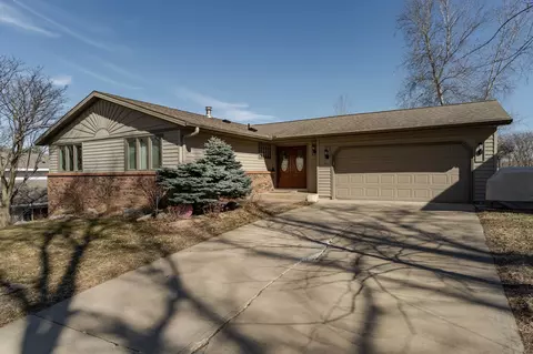 3010 6th Ave NW, Rochester, MN 55901