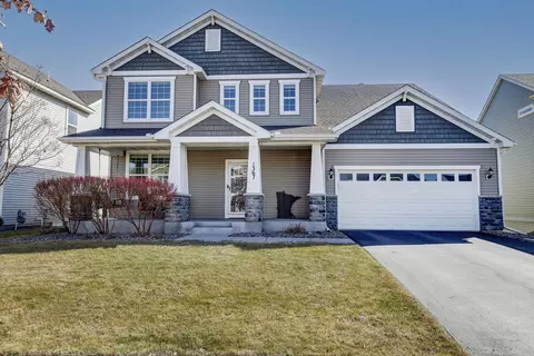 1367 Northwest Pkwy, New Brighton, MN 55112