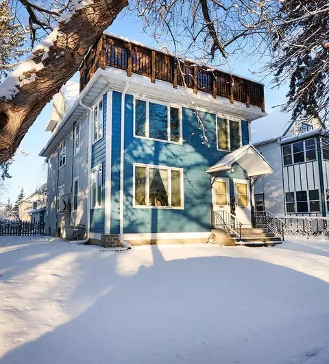 207 Logan Ave N, Minneapolis, MN 55405