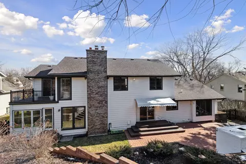 7116 Lanham Ln, Edina, MN 55439