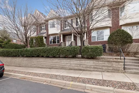 6090 W 16th St #903, Saint Louis Park, MN 55416
