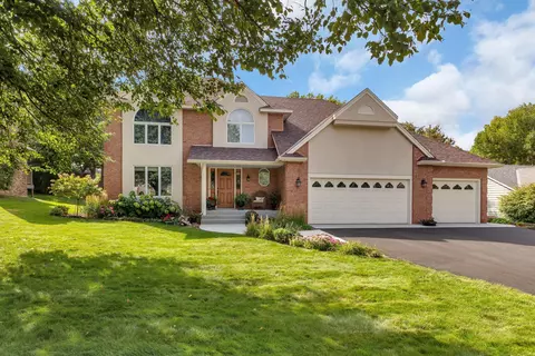 1517 Patricia Dr, Saint Cloud, MN 56301