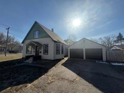 1402 3rd St N, Saint Cloud, MN 56303 photo 2