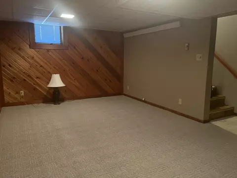 Living - 1187 River Rd, Windom, MN 56101 photo 2 of 2