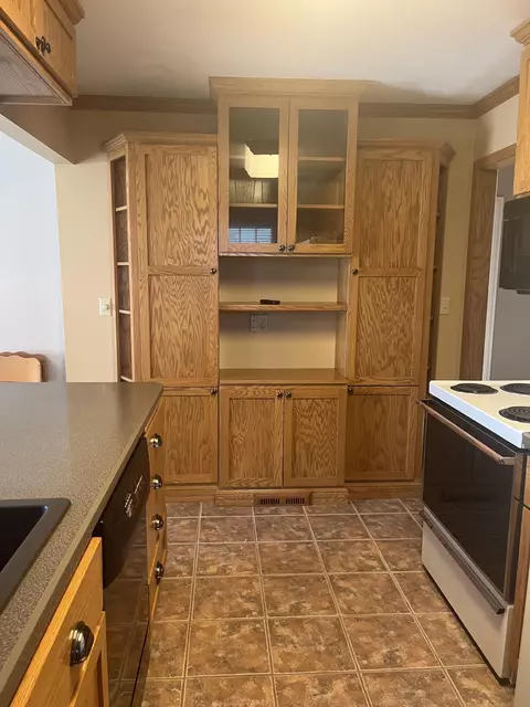 Kitchen - 1187 River Rd, Windom, MN 56101 photo 4 of 4