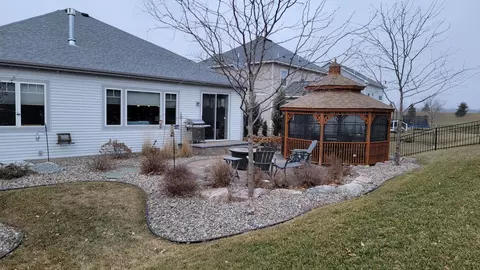 1505 Naples Ct, Cologne, MN 55322