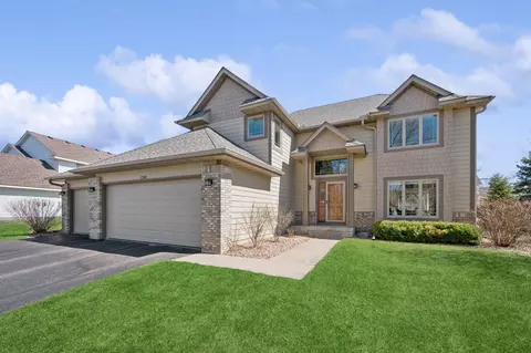1288 Dunbar Way, Mahtomedi, MN 55115