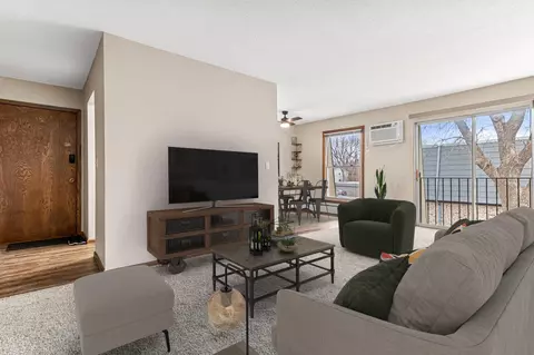 814 9th Ave S #8, Hopkins, MN 55343