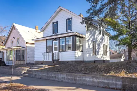 3010 Thomas Ave N, Minneapolis, MN 55411