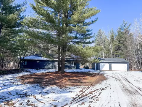 17725 Peggy Ln, Grasston, MN 55030