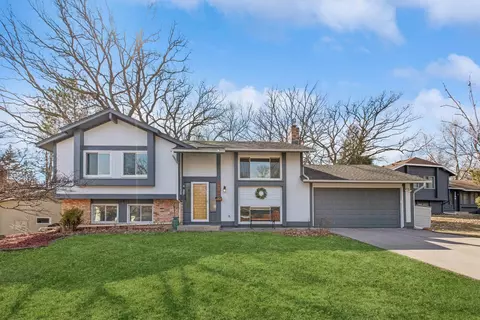 1762 Walnut Ln, Eagan, MN 55122