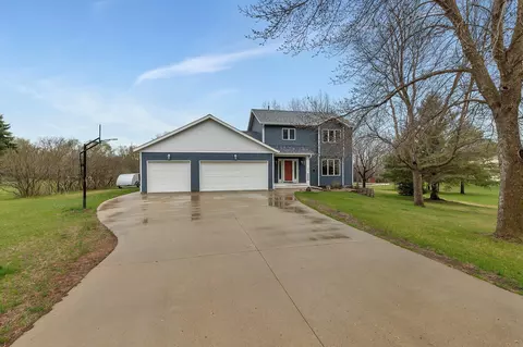 134 Morning View Rd, Sauk Centre, MN 56378