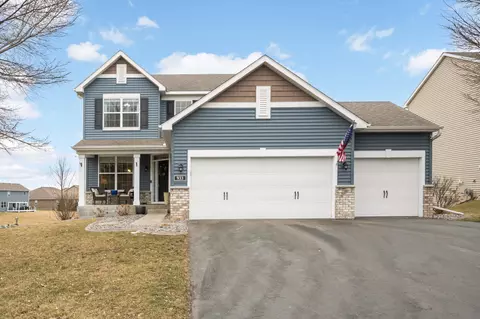 933 Oakmont Ln, Waconia, MN 55387