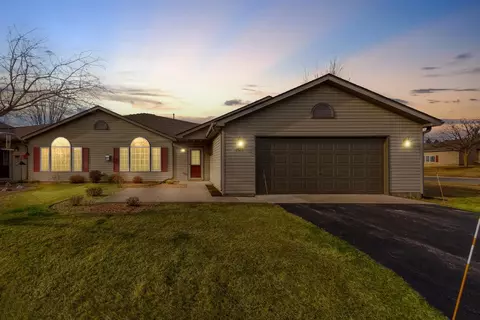 Exterior - 1312 25th Ave NW, Faribault, MN 55021 photo 3 of 6