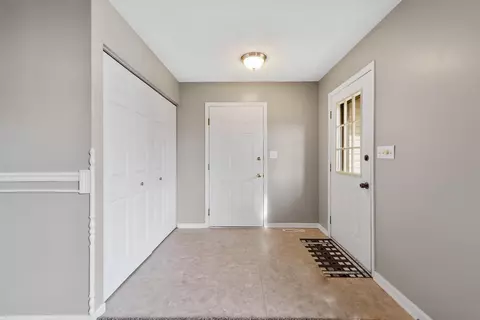 Entry Way - 1312 25th Ave NW, Faribault, MN 55021 photo 1 of 1