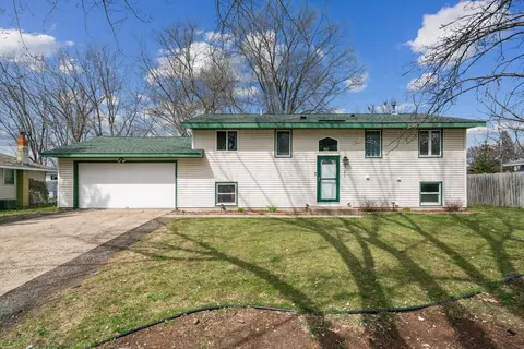321 110th Ave NW, Coon Rapids, MN 55448