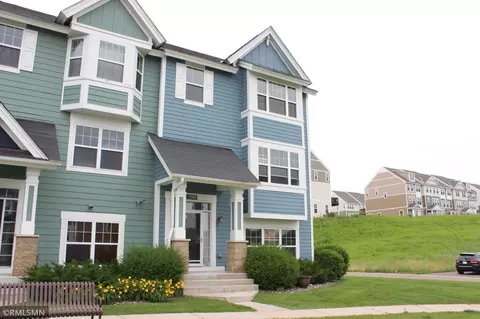 15585 Eagles Nest Way, Apple Valley, MN 55124