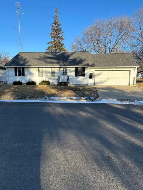 510 Somerville Ave, Morgan, MN 56266