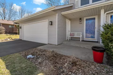 Exterior - 736 Caribou Ln, Eagan, MN 55123 photo 2 of 24