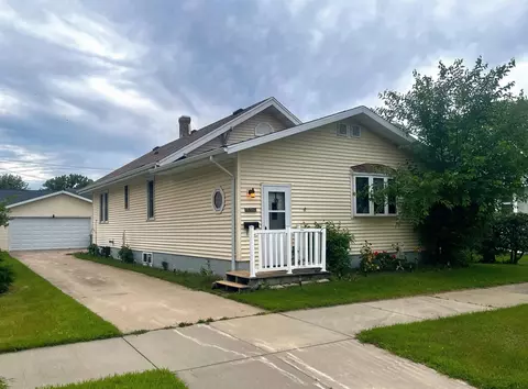 312 7th St W, Canby, MN 56220