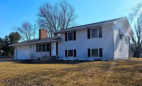 3158 72nd St E, Inver Grove Heights, MN 55076