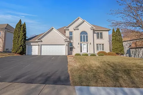 13506 Foxberry Rd, Savage, MN 55378