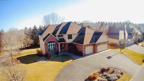 4990 Rosewood Ln N, Plymouth, MN 55442