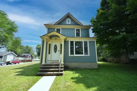 401 1st Ave, Wanamingo, MN 55983