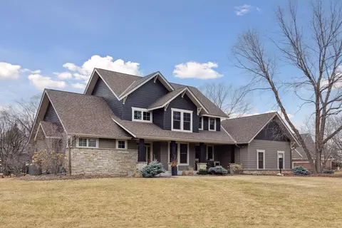 3433 Crestmoor Alcove, Woodbury, MN 55125