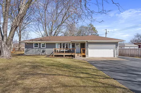 7119 Palmer Lake Cir, Brooklyn Center, MN 55429