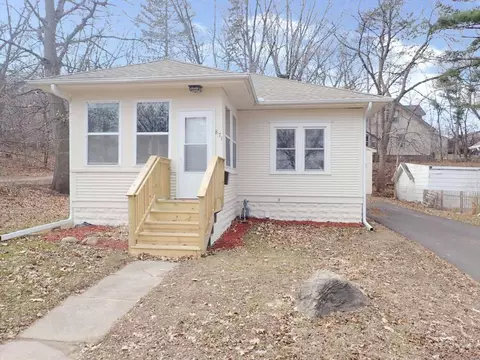 871 Stickney St, Saint Paul, MN 55107