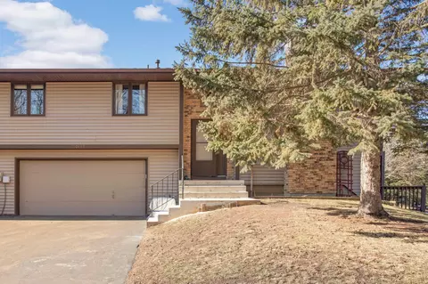 30187 Olinda Trl, Lindstrom, MN 55045