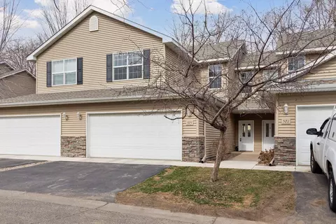 575 Hidden Ln, Hastings, MN 55033