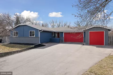 5229 W 111th St, Bloomington, MN 55437