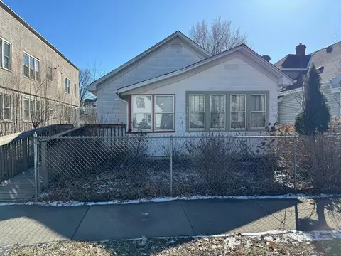 946 Edmund Ave, Saint Paul, MN 55104